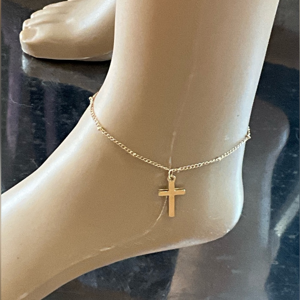 Stylish Gold Cross Charm Anklet - Picture 1 of 6
